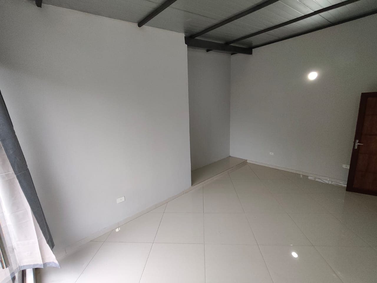 ALQUILO DEPARTAMENTO A ESTRENAR DE 1 HABITACIÓN EN LAMBARÉ – 2