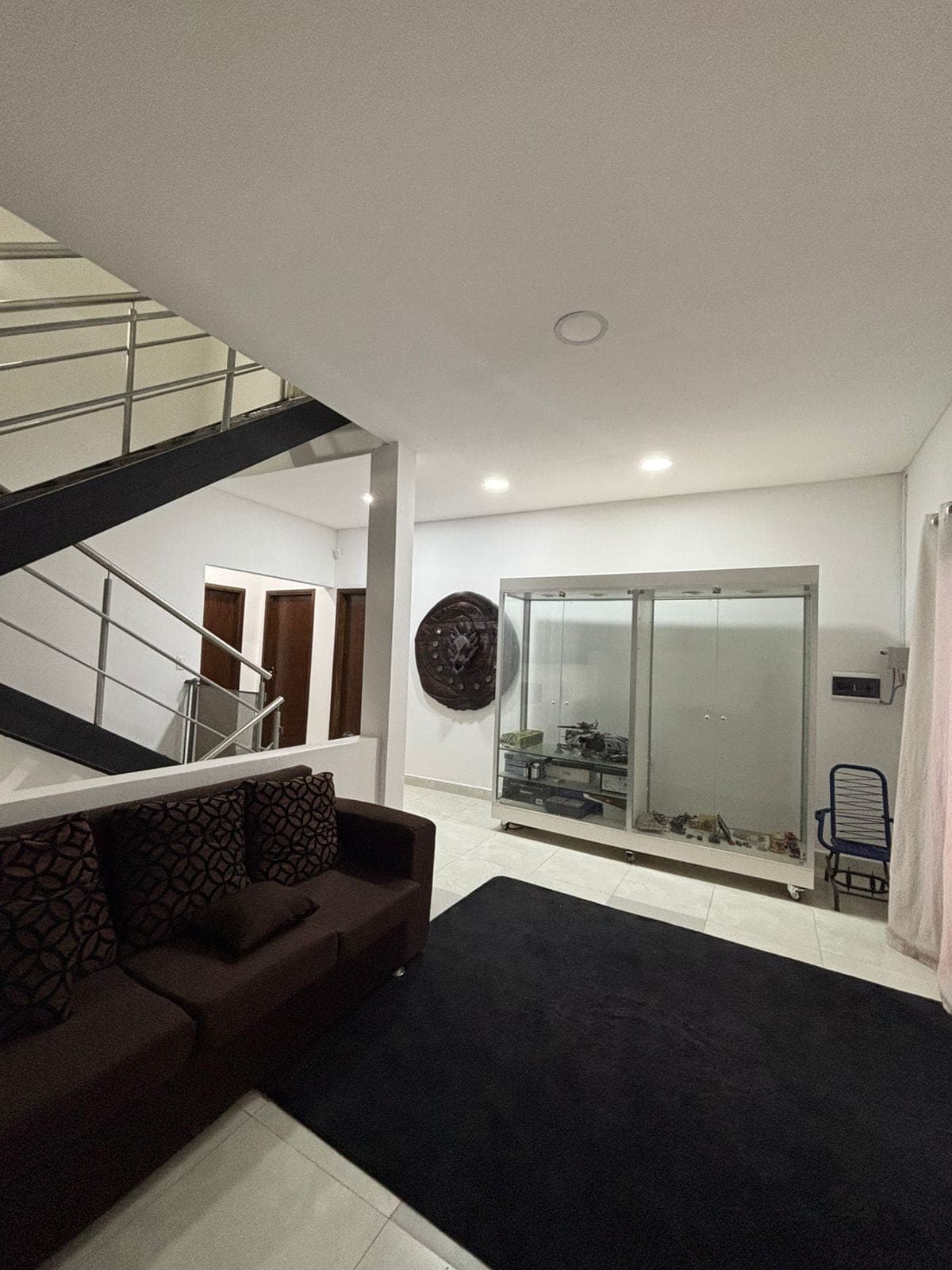 EN VENTA. AMPLIO DUPLEX – 3