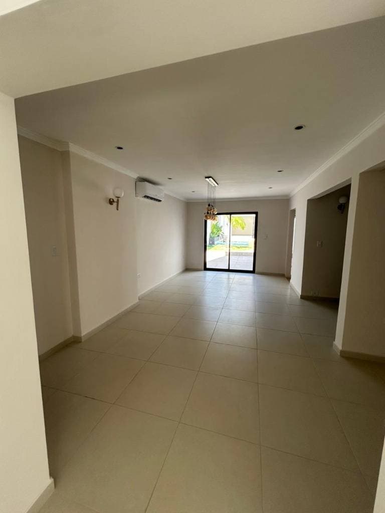 Venta de casa refaccionada a nueva zona Complejo Santos y Textilia, B°Jara – 2