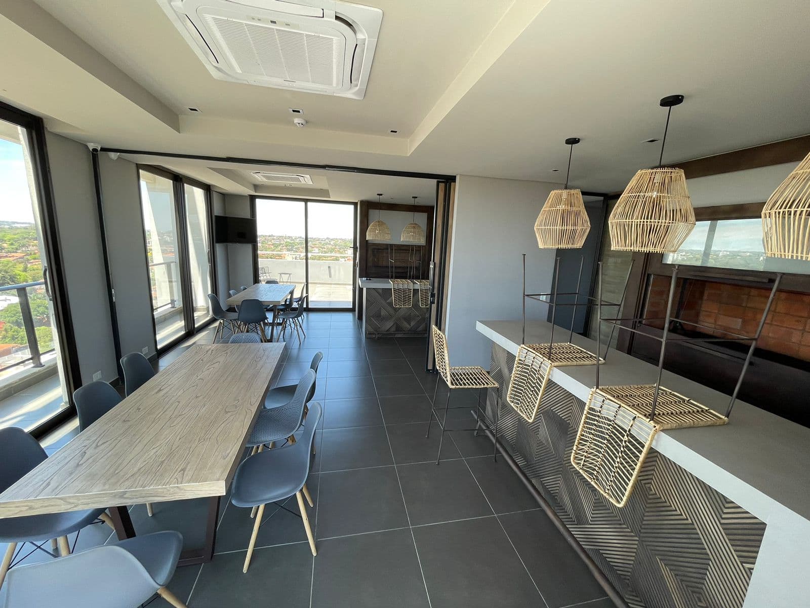VENDO DEPARTAMENTO DE DOS DORMITORIOS EN EL BARRIO VILLAMORRA – 2