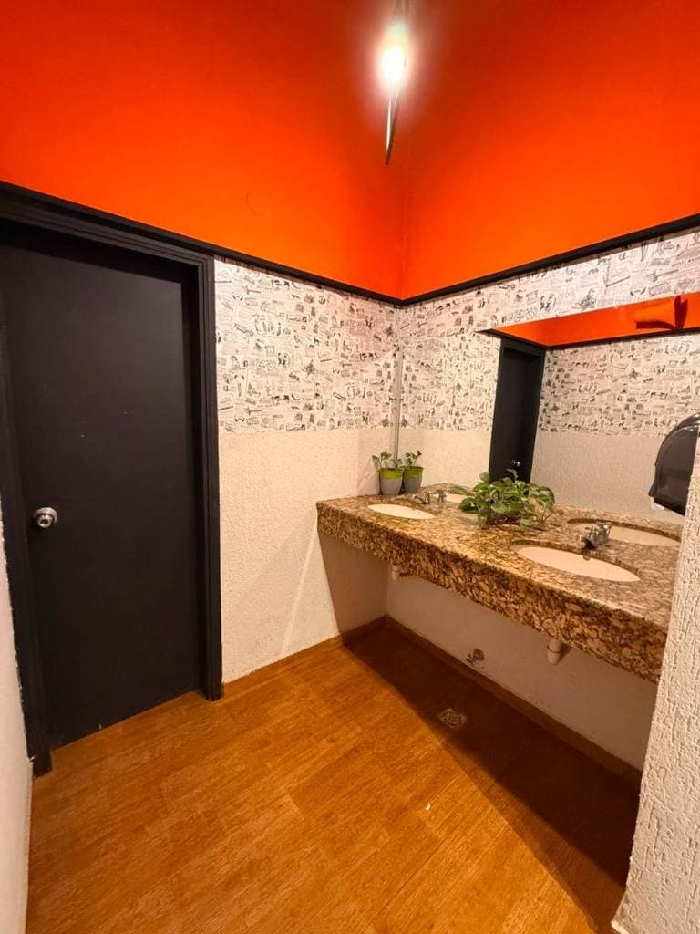 ALQUILO OFICINA EN BARRIO LAS LOMAS – 2