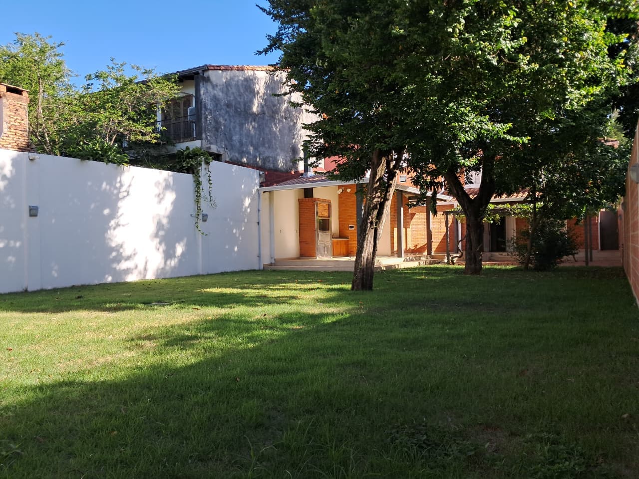 Alquilo Casa A Estrenar En Asuncion – Barrio Kennedy – 2