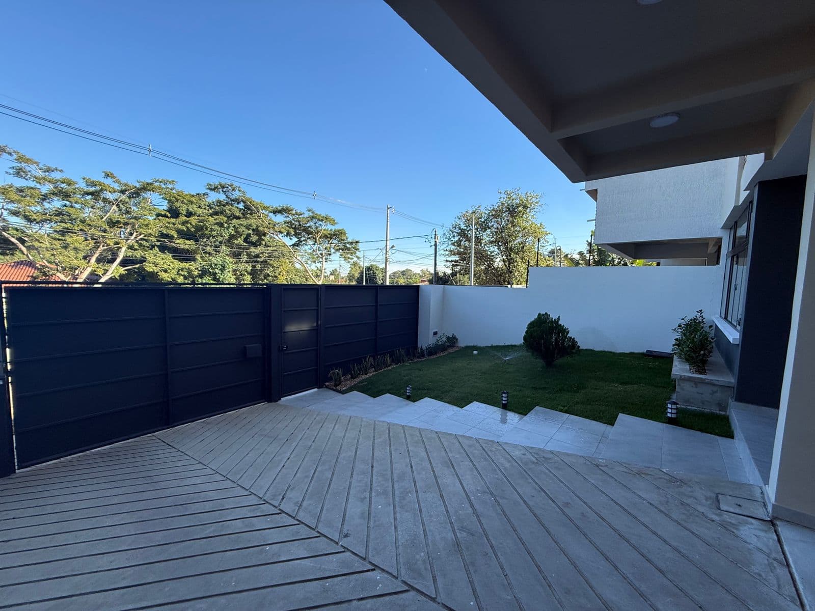 Alquiler De Monoambiente, Lambare, Zona Yacht – 2