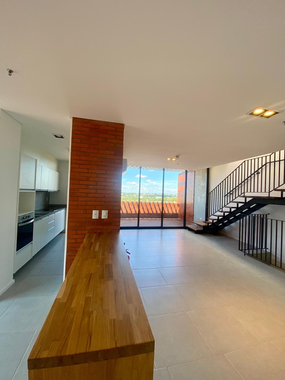 Alquilo Hermoso Penthouse A Estrenar De 3 Niveles – 2