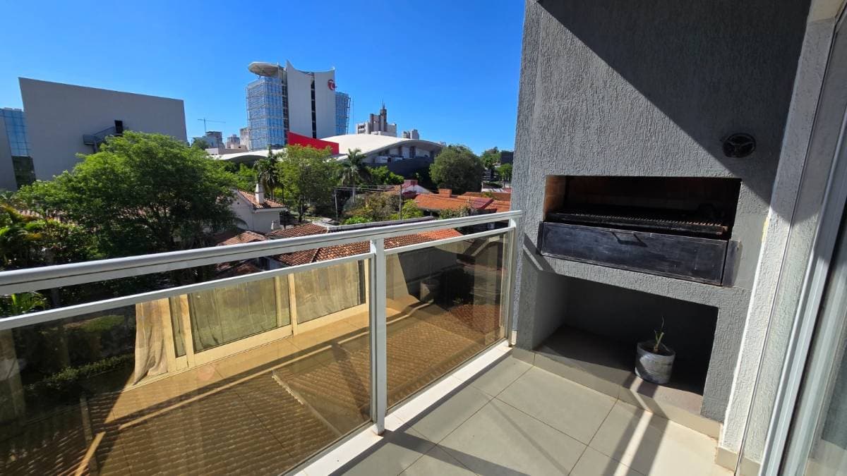 SE ALQUILA AMPLIO DEPARTAMENTO AMOBLADO BARRIO VILLA MORRA – 3