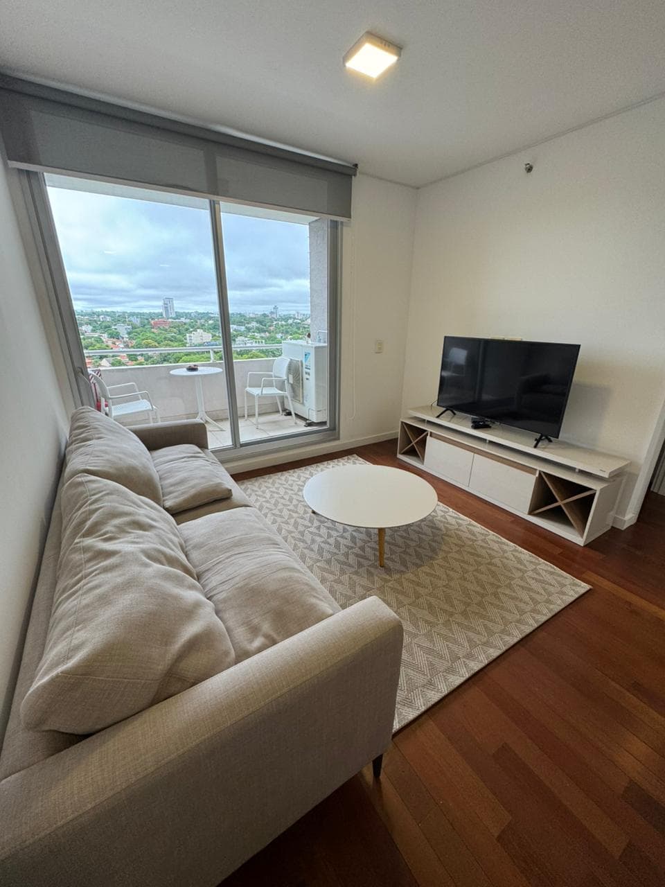 Exclusivo departamento de 1 dormitorio amoblado en Sky Tower