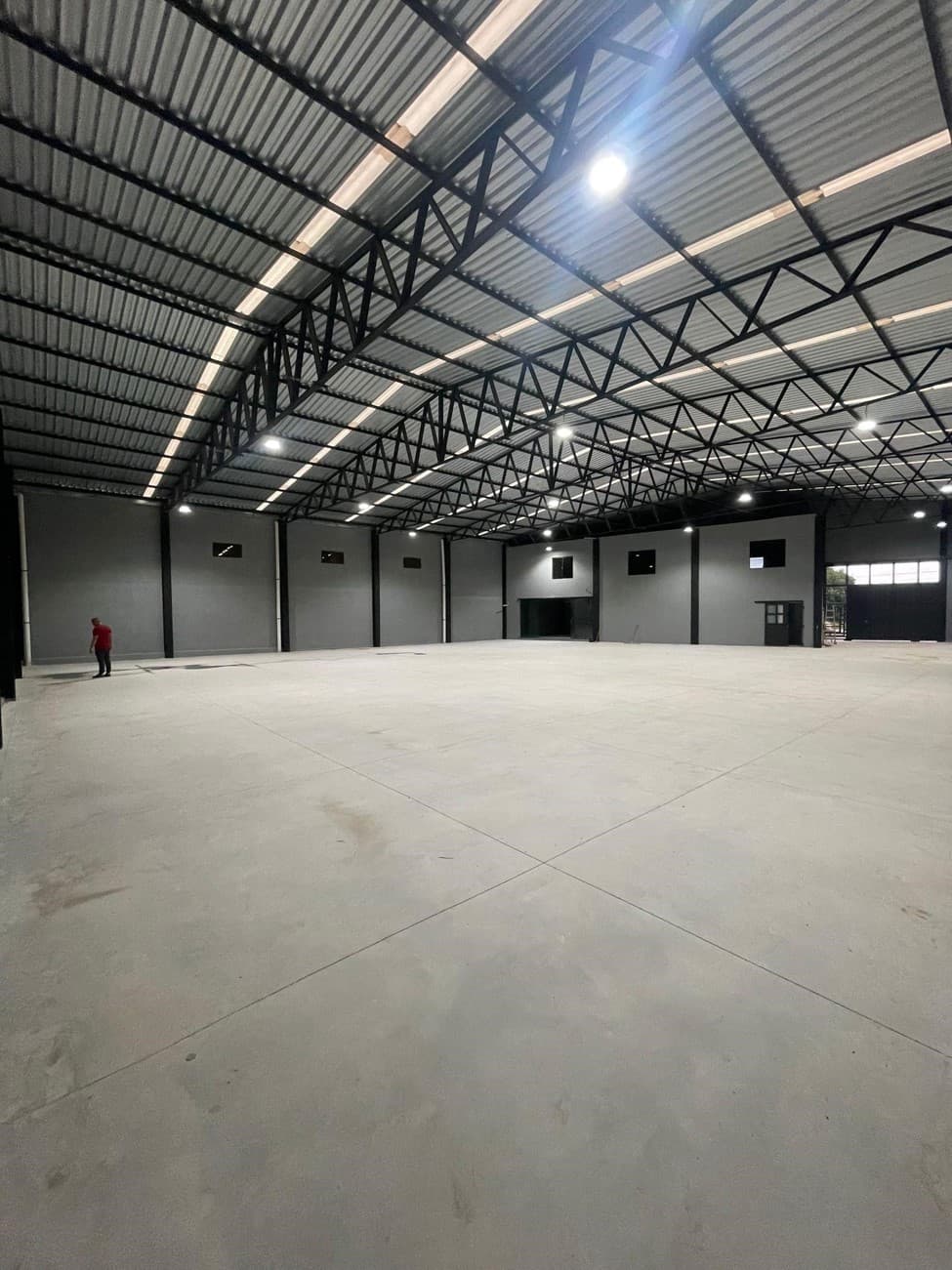 ALQUILO DEPOSITO DE 1.200 M2 A ESTRENAR EN VILLETA‼️ C-1147 – 2