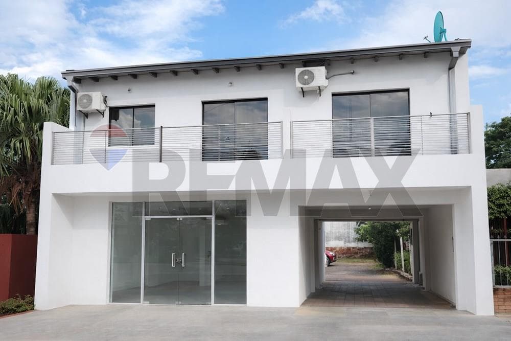 VENDO DEPARTAMENTOS Y ESTAC, Y SALON COMER-ITAUGUÁ