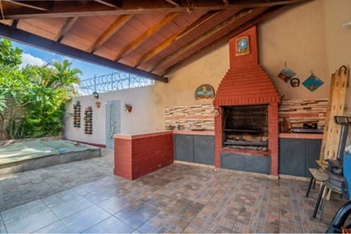 Casa-Venta--, Luque, Central – 2