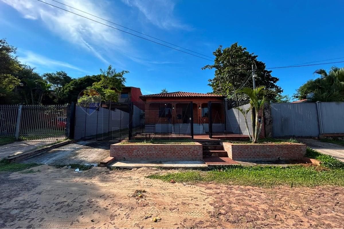 Alquilo casa en San Lorenzo ZONA CAPILLA DEL MONTE