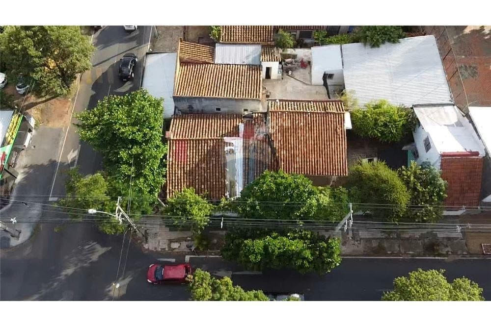 VENDO TERRENO EN ESQUINA 10x30-LOS LAURELES – 2