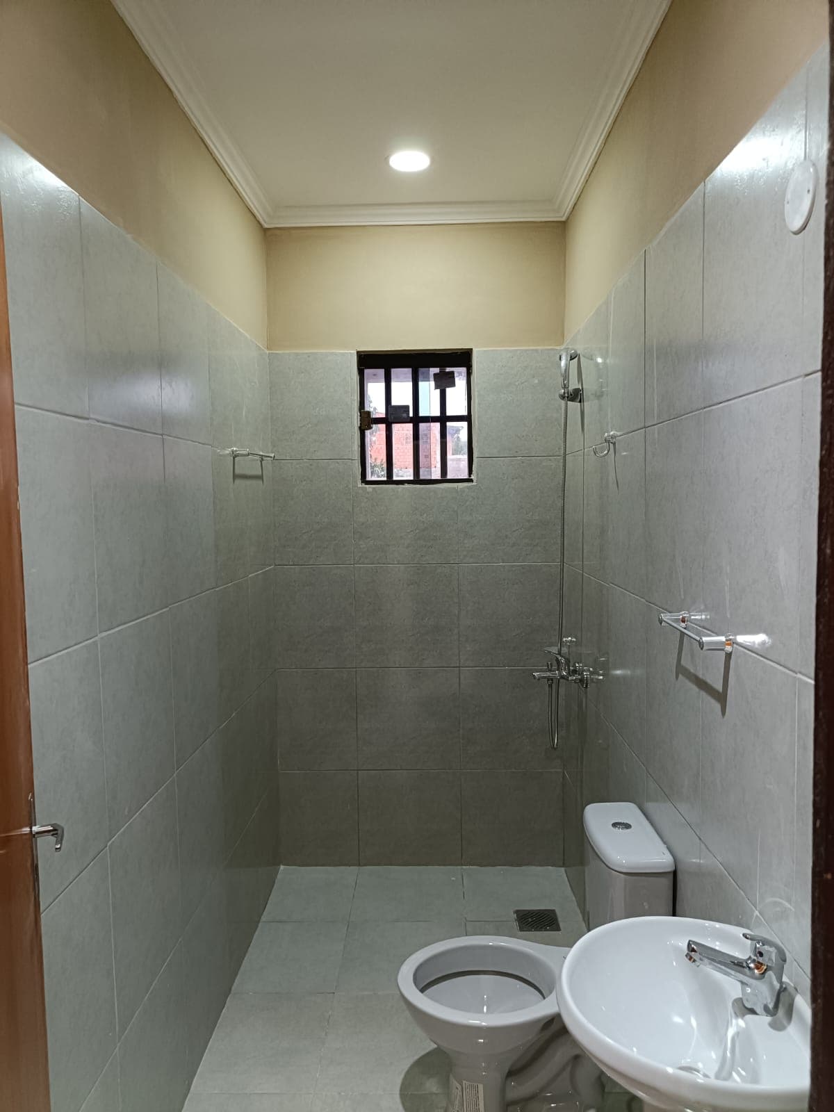 VENDO HERMOSA CASA A ESTRENAR – 3