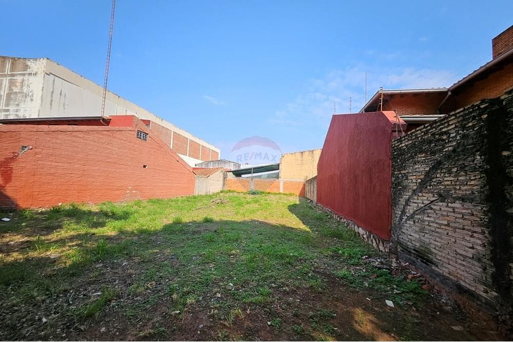 TERRENO EN VENTA A PASOS DE MCAL LOPEZ – 2