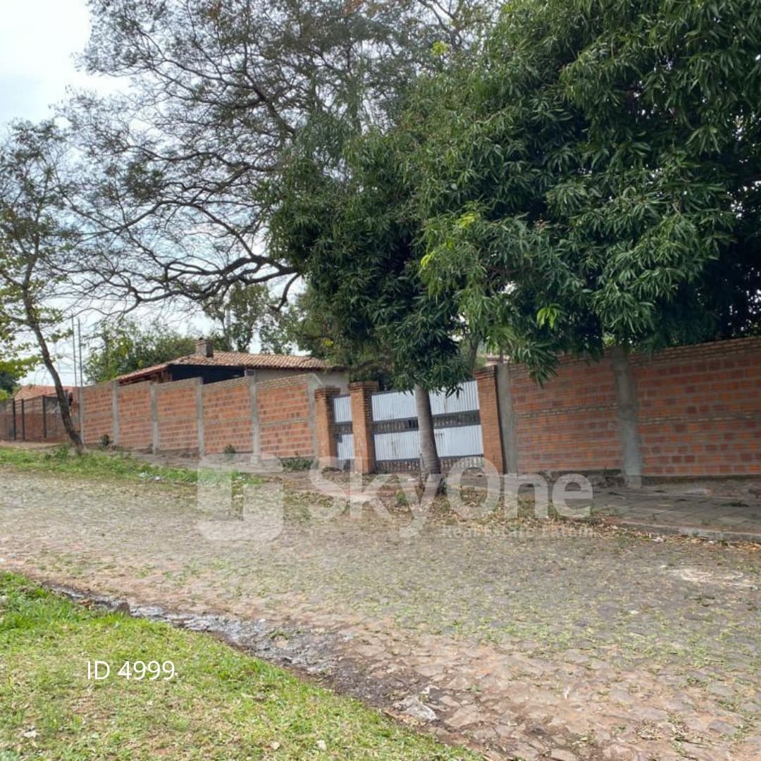 Venta de Amplio Terreno Amurallado en Lambaré-Zona Yacht y Golf Club – 2