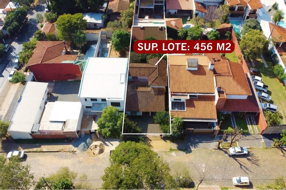 VENDO TERRENO CON CASA