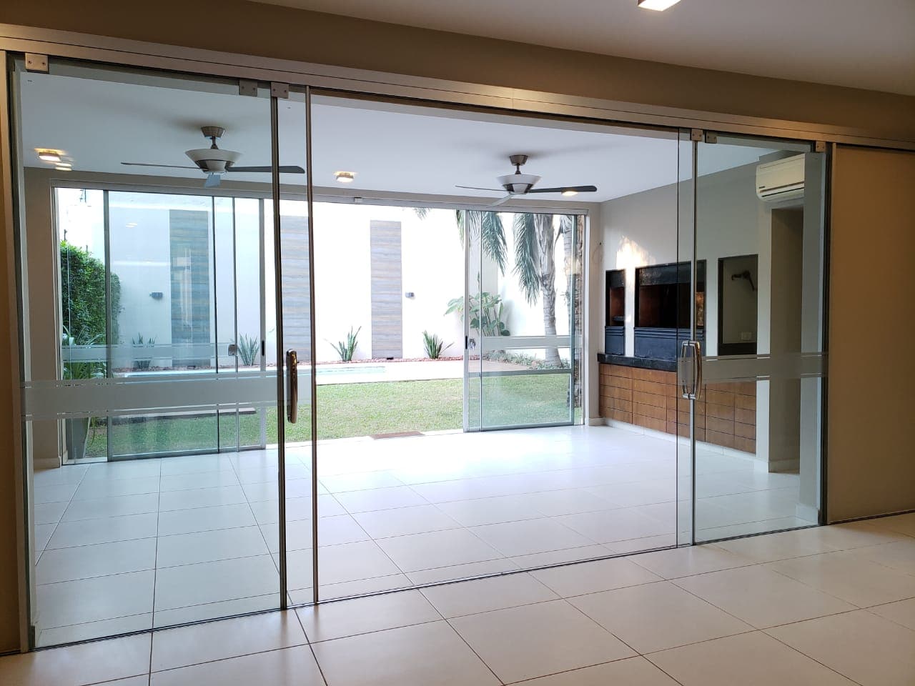ALQUILAMOS HERMOSA CASA EN LA ZONA MAS RESIDENCIAL DE MANORA – 3