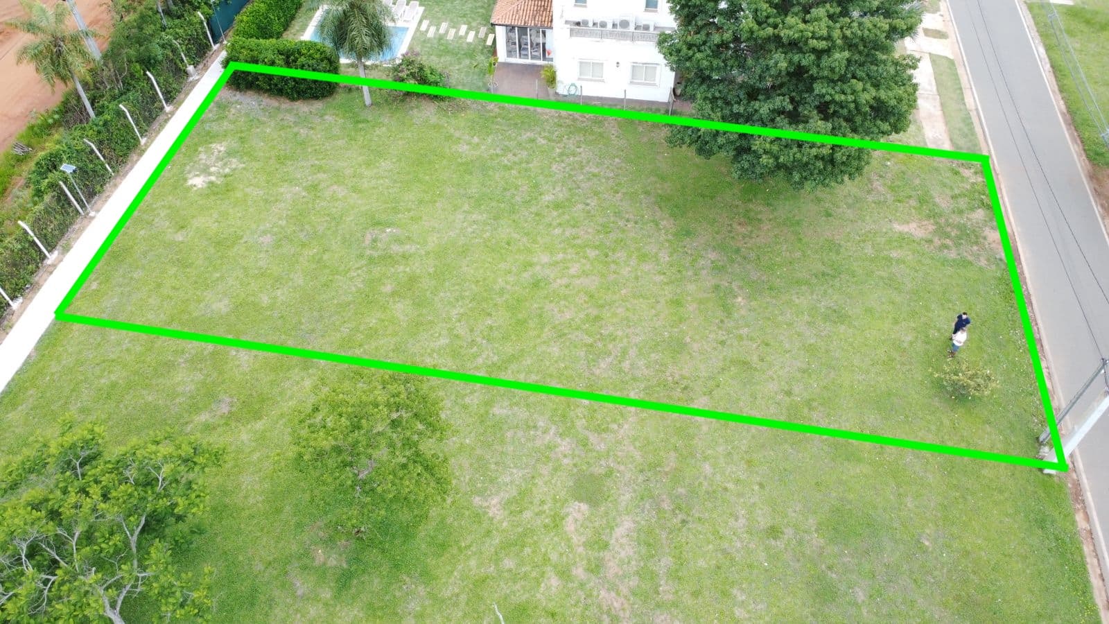 Lote en AquaVillage – Posición elevada, árboles frutales, financiación – 2