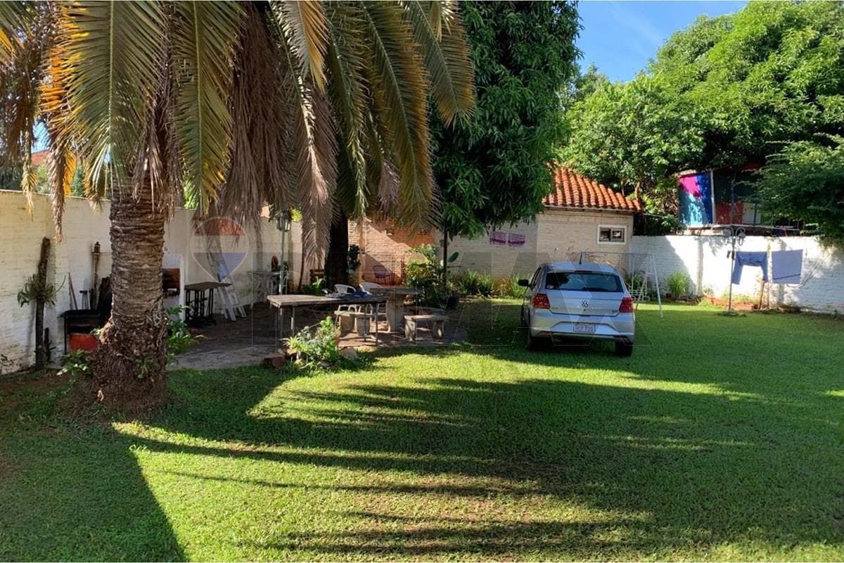VENDO CASA EN BARRIO SAN JORGE 584mt2 – 2