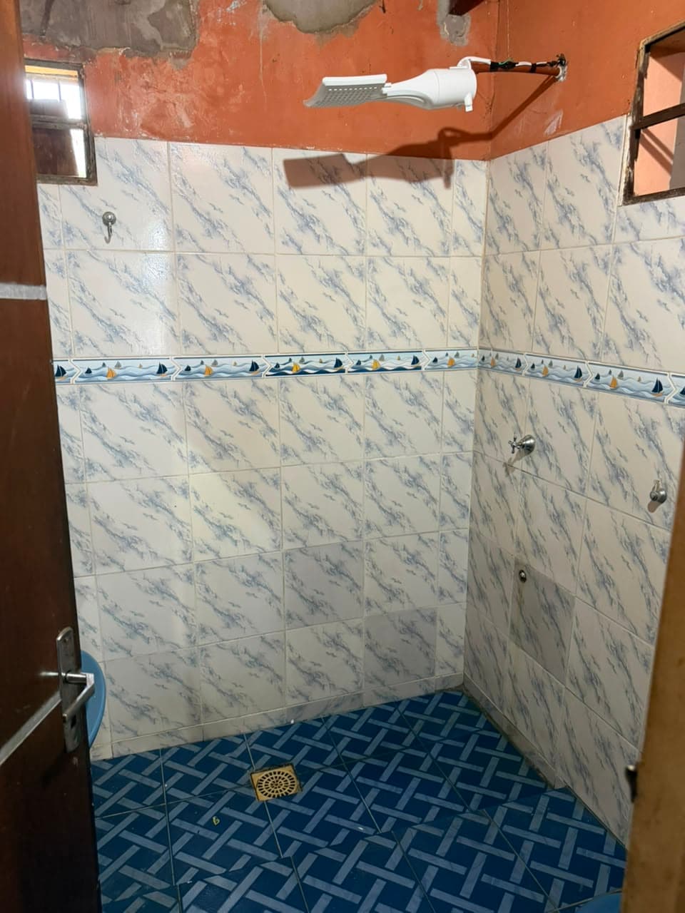 VENDO CASA DE 3 DORMITORIOS EN BARRIO ESPÍRITU SANTO – SAN LORENZO – 2