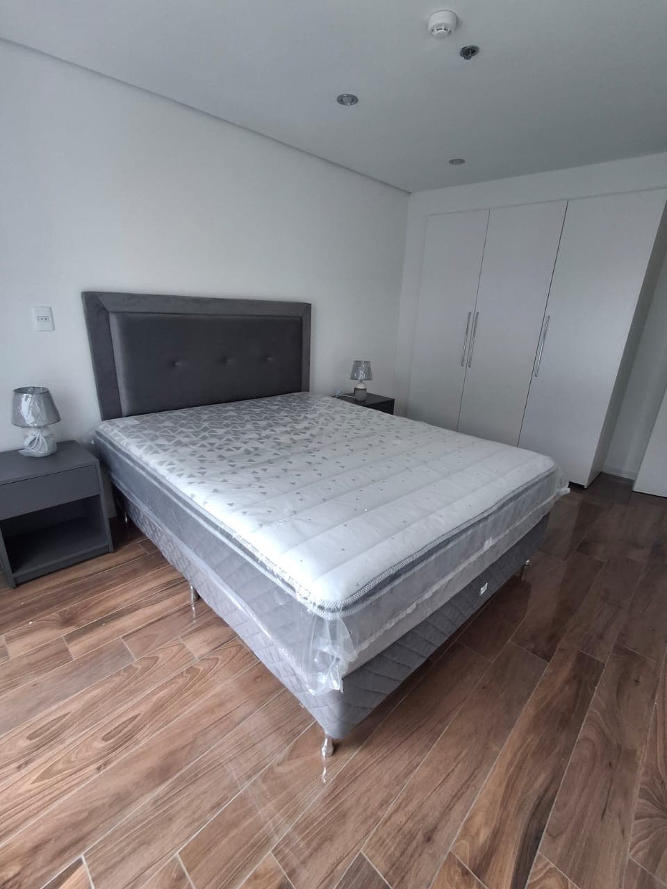 ALQUILO DEPARTAMENTO DE TRES HABITACIONES LOS LAURELES – 3