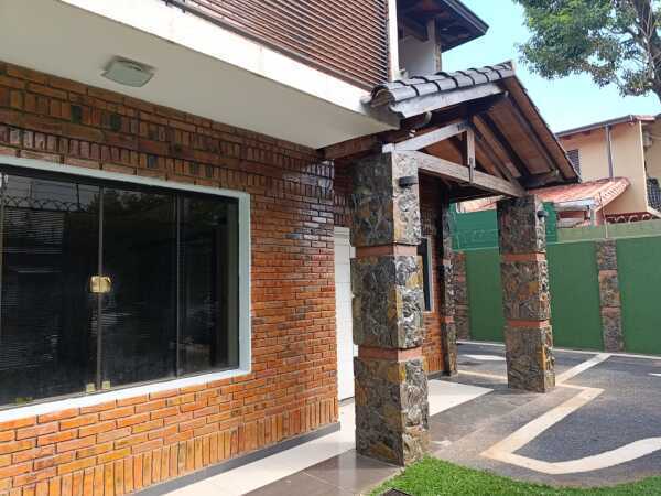 VENDO CASA EN Bº PETIROSSI ASUNCIÓN – 2