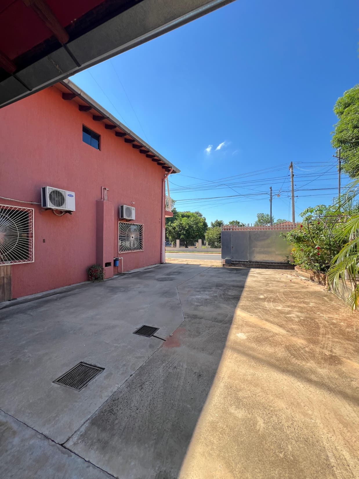 CASA EN VENTA EN CAPIATÁ | CON FRENTE COMERCIAL – 3