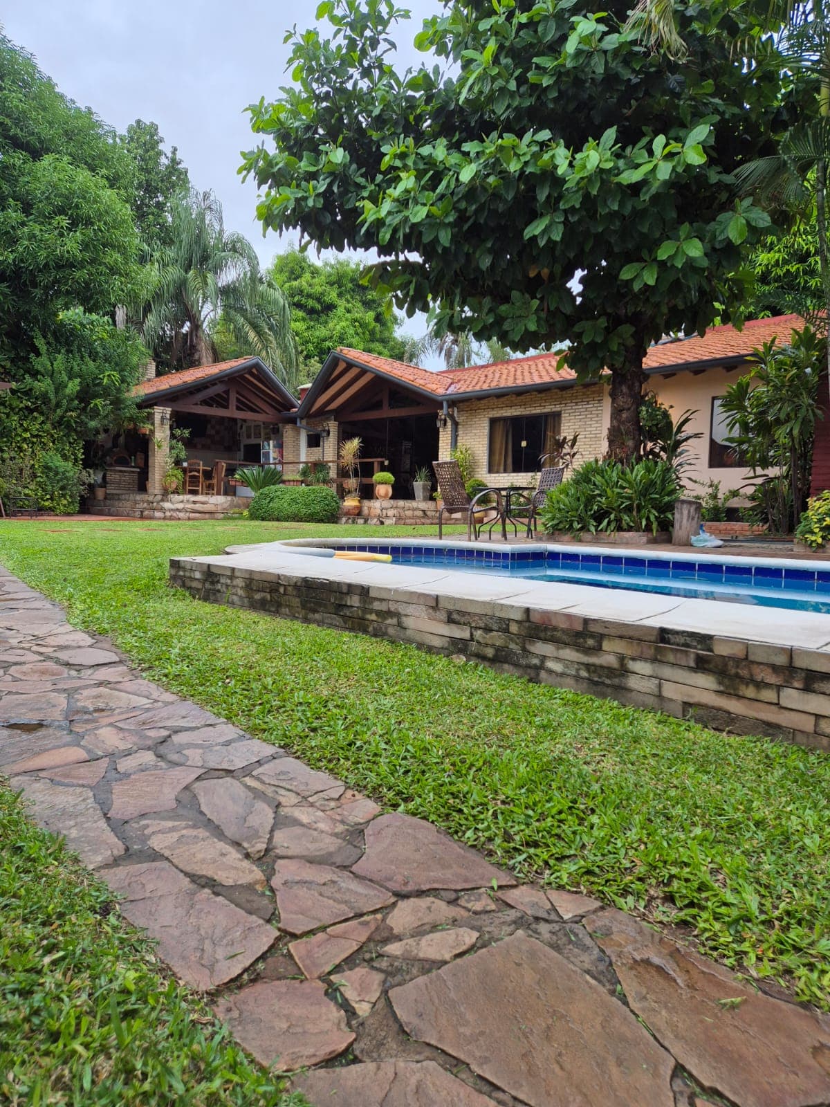 ALQUILO HERMOSA CASA EN LAMBARE A PASOS DE LA MUNICIPALIDAD – 3