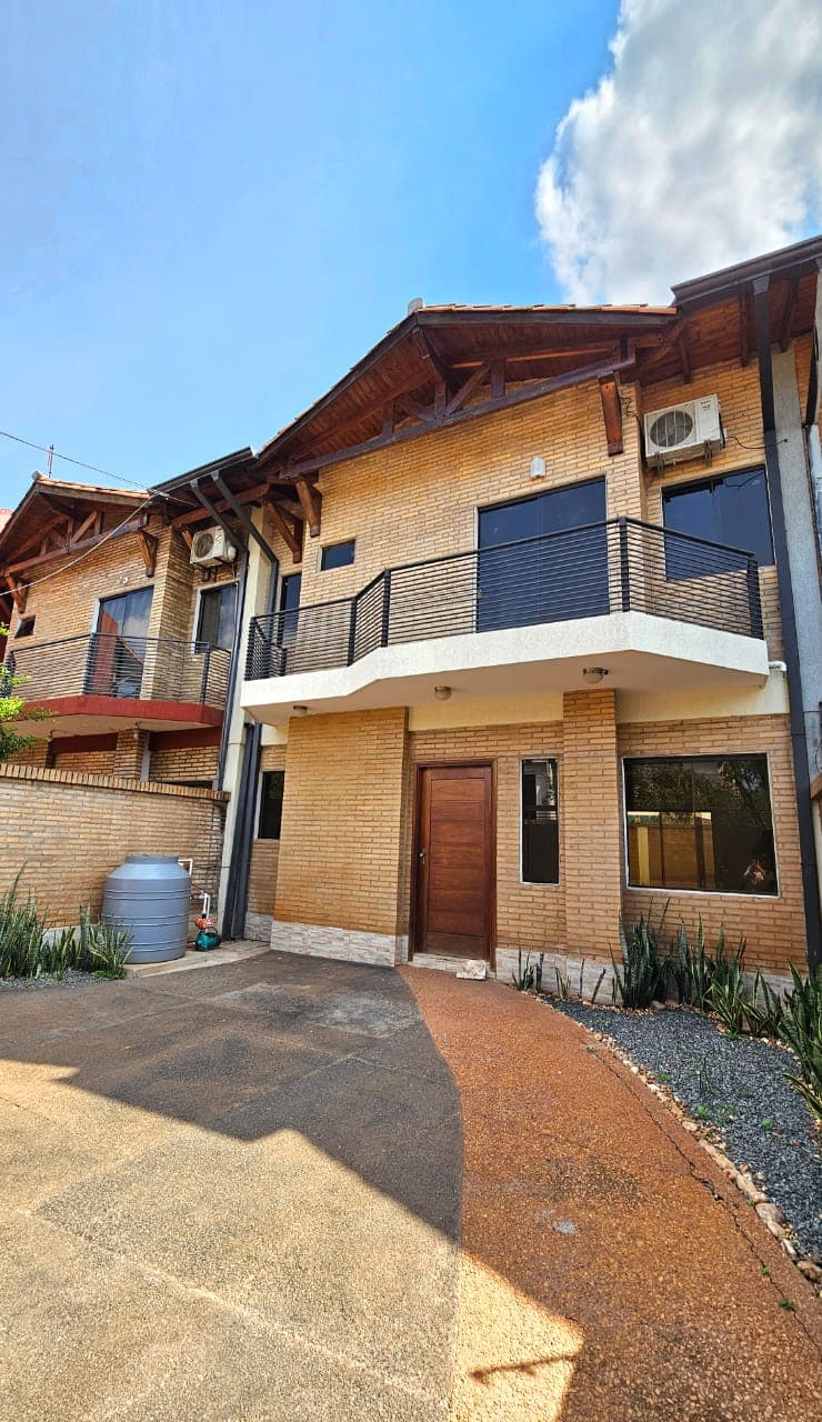ALQUILER DE DUPLEX EN ZONA RAKIURA LUQUE