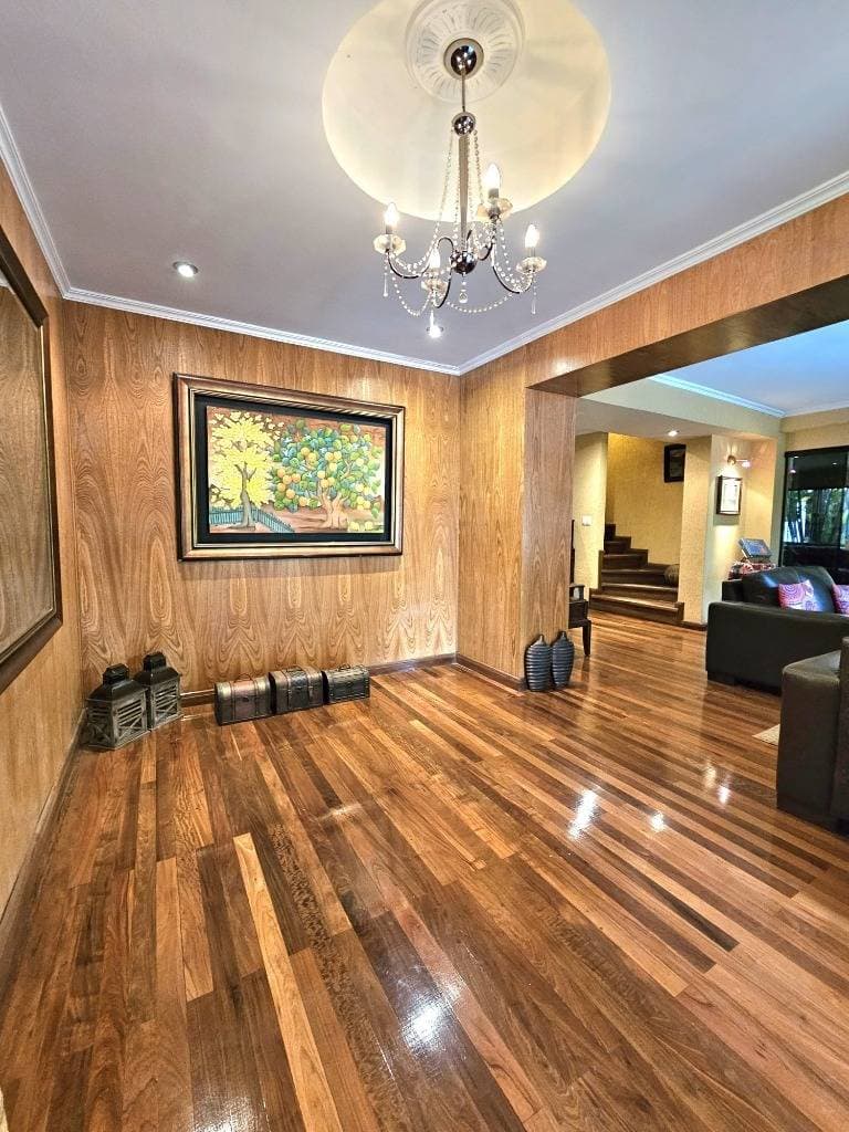 En venta amplia residencia en San Lorenzo - zona Laguna Grande – 2