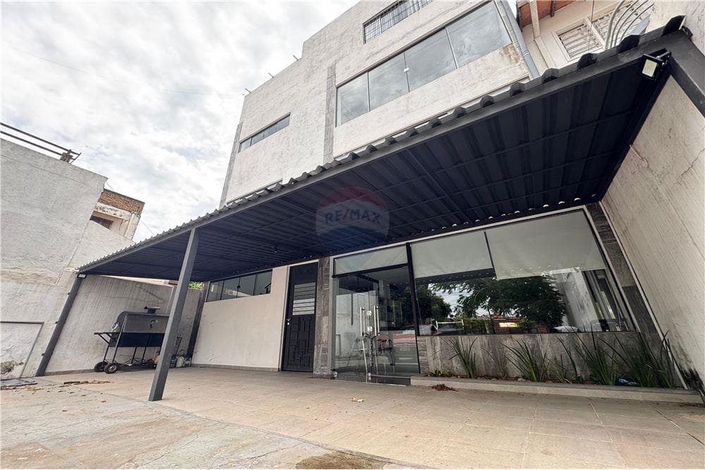 Vendo Edificio De 4 Plantas En Los Laureles - Asunción