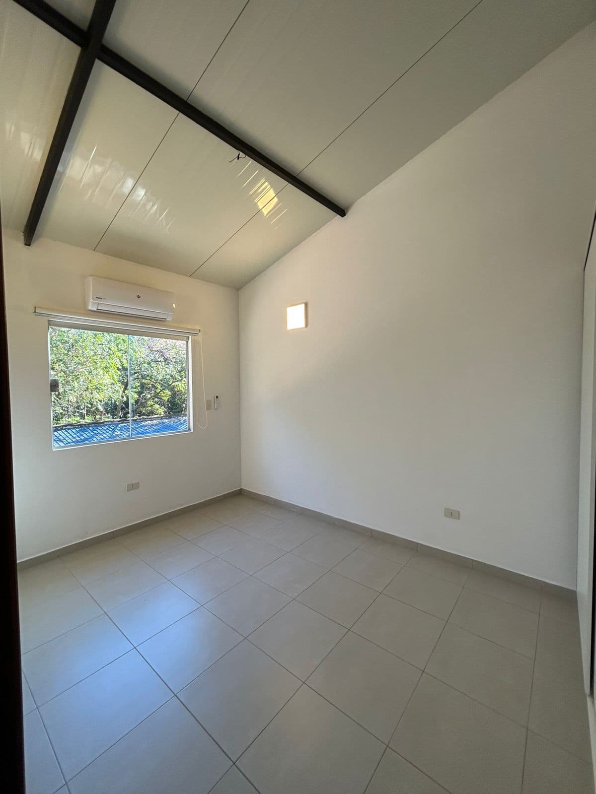 DUPLEX A ESTRENAR- LAMBARE – 3