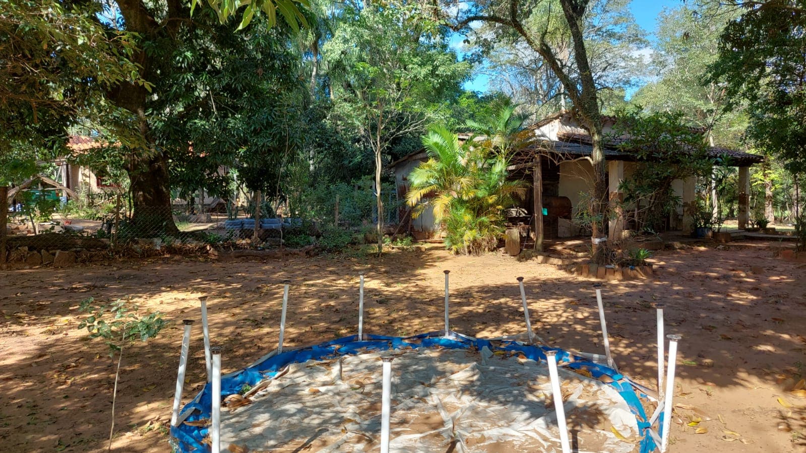 VENDO HERMOSO TERRENO EN LIMPIO Superficie: 1800 m2 60x30 – 3