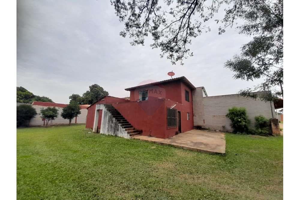 CASA EN VENTA CON DOS TERRENOS BO TAJASUAPE – 3