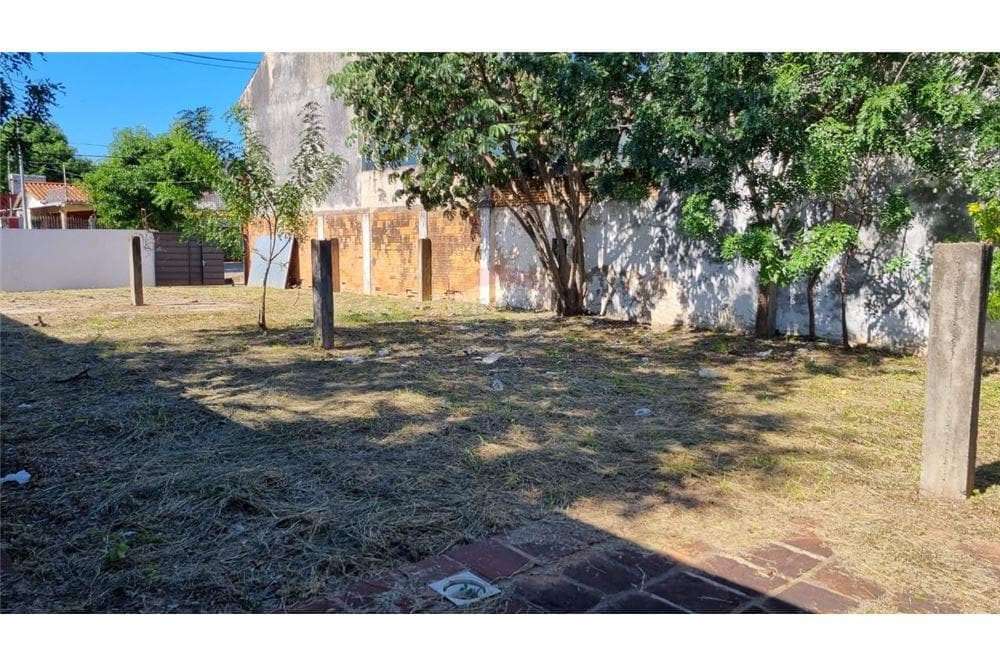 VENDO TERRENO EN LAMBARÉ – 2