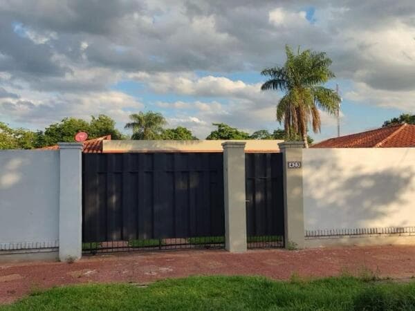 ALQUILO- HERMOSA CASA EN MARIANO ROQUE ALONSO BO CENTRAL