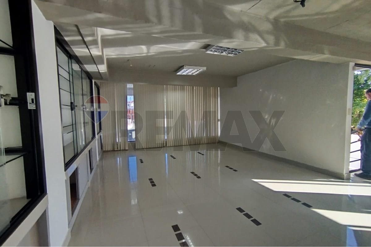 OFICINA EN ALQUILER - YCUÁ SATÍ – 3