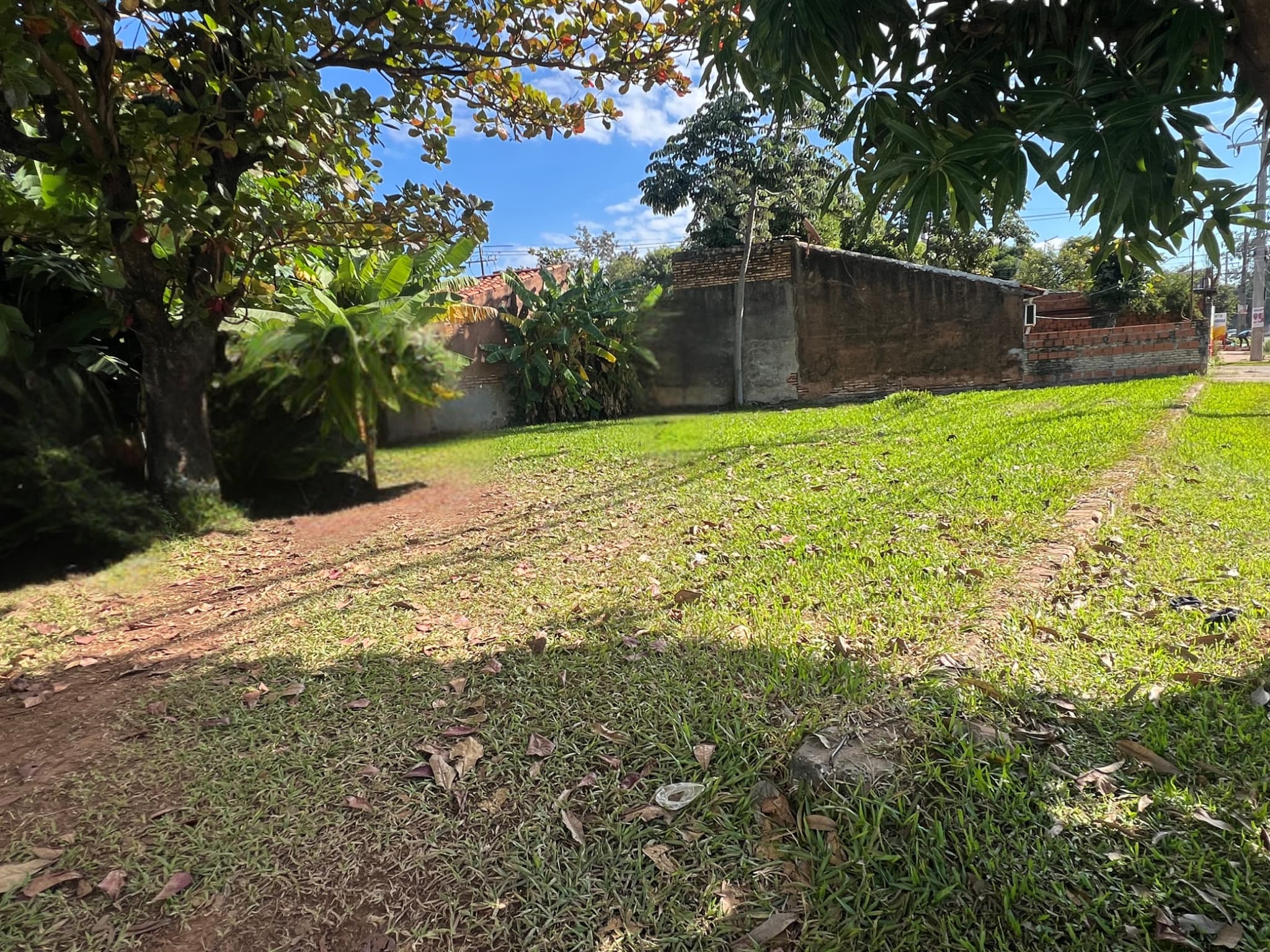 Terreno en Esquina - Segundo Barrio - Luque – 3