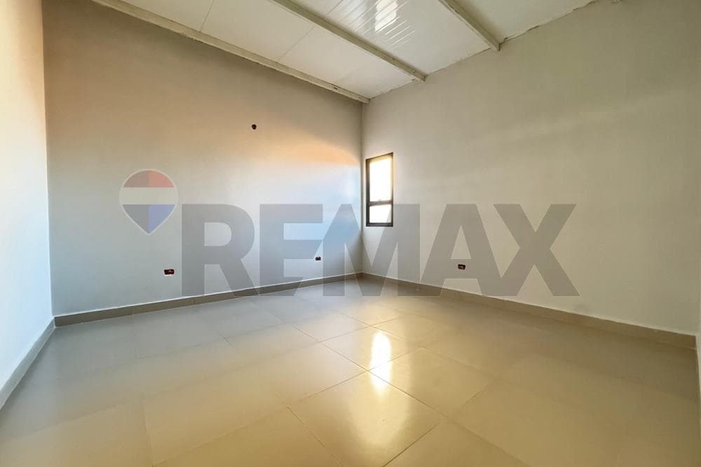 CASA EN VENTA – PUERTO PABLA, LAMBARÉ – 3