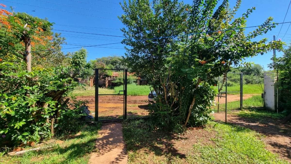VENTA DE TERRENO MAS PEQUEÑA CONSTRUCCION EN MORA KUE LUQUE – 2