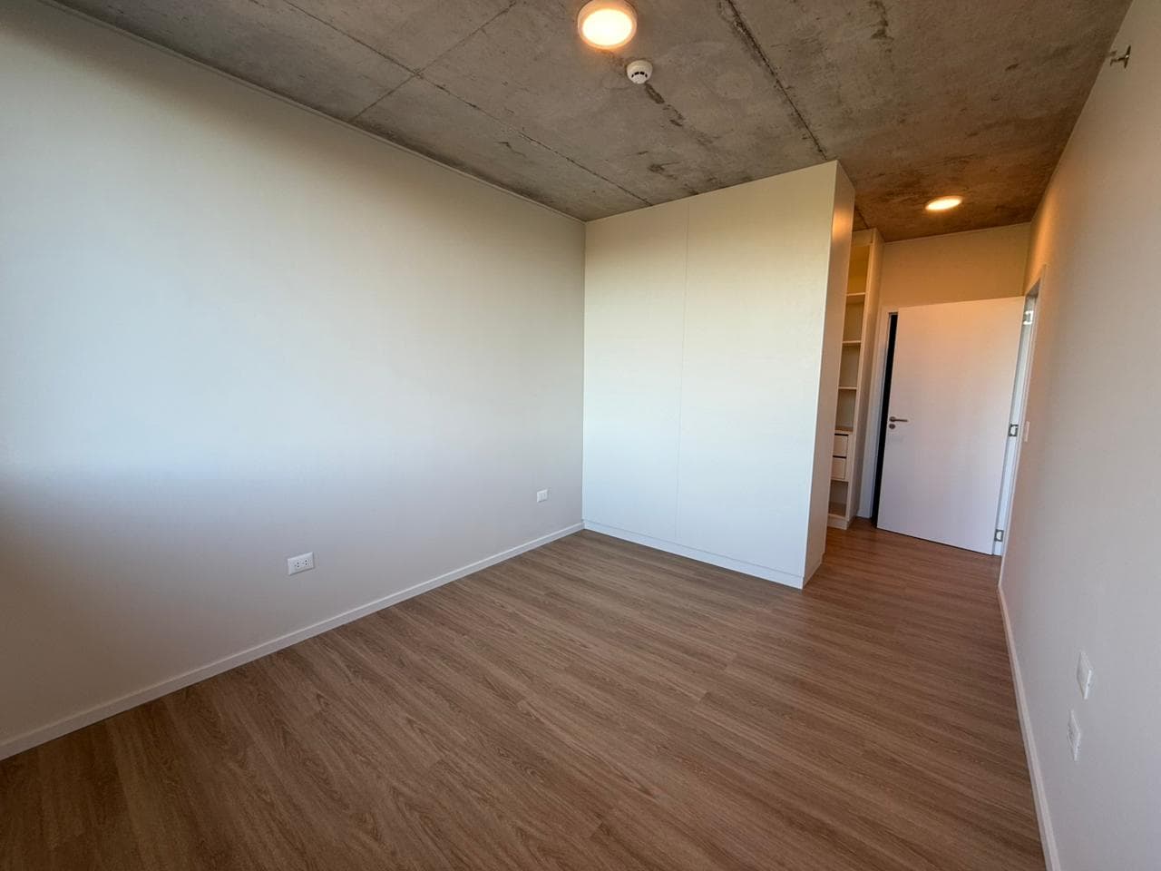 Departamento En Alquiler En Los Laureles – 2