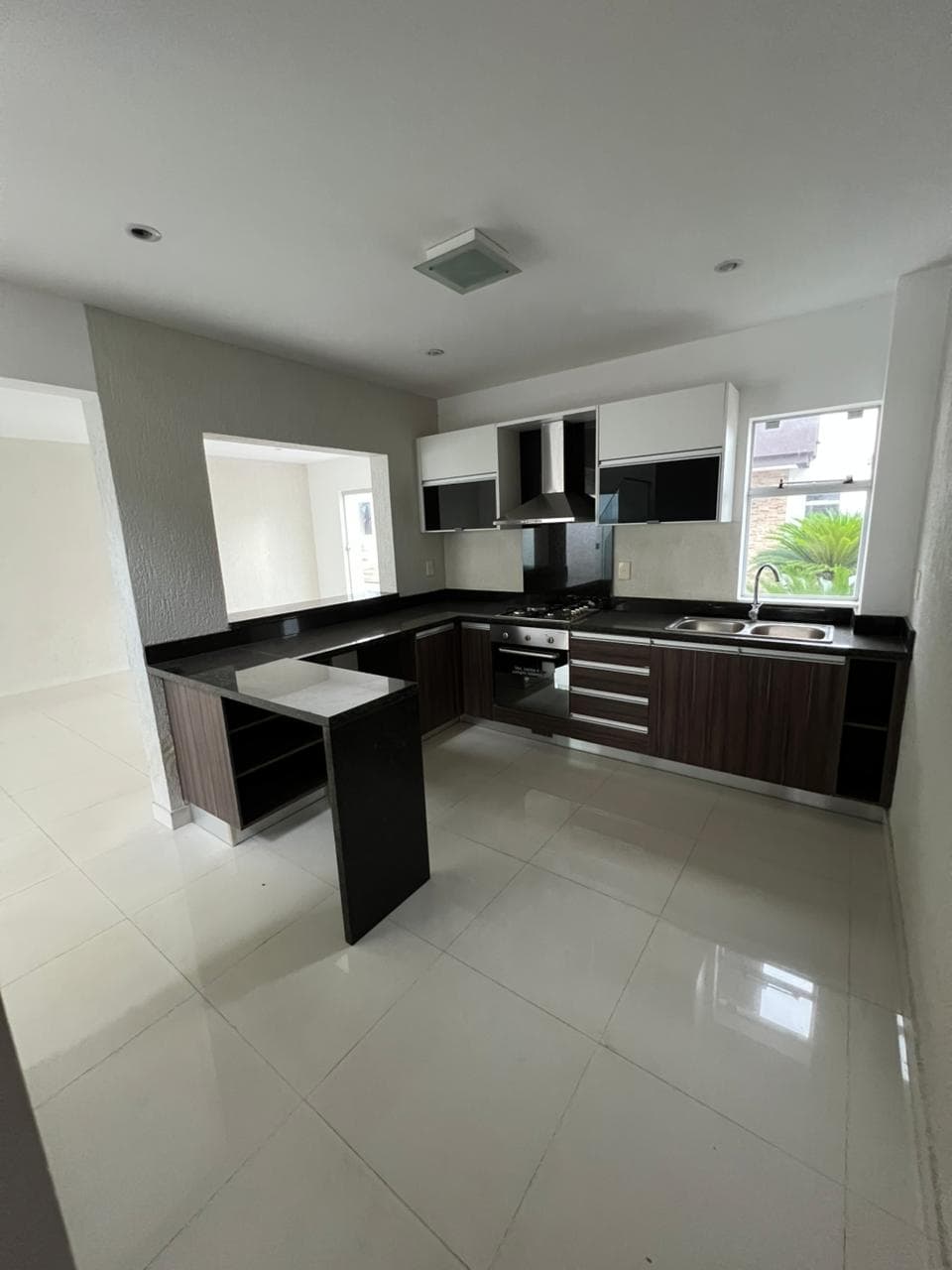 VENDO CASA EN ITA ENRAMADA ASUNCION – 2