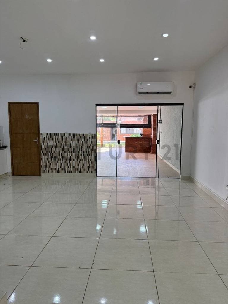 Venta de Casa Dúplex en Lambaré, Central – 3