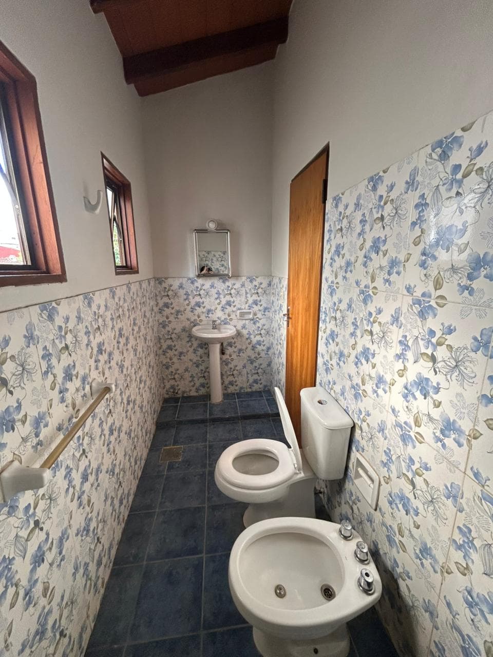 ALQUILO CASA EN EL BARRIO HIPODROMO DE ASUNCION – 2