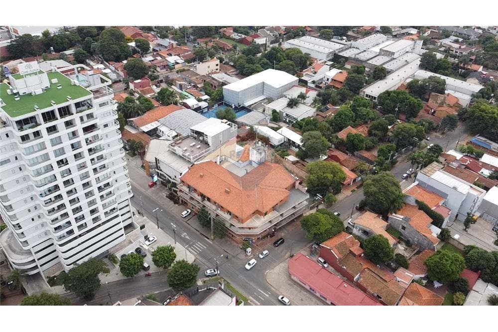 Oportunidad en Esq Bernardino Caballero casi Lillo – 3