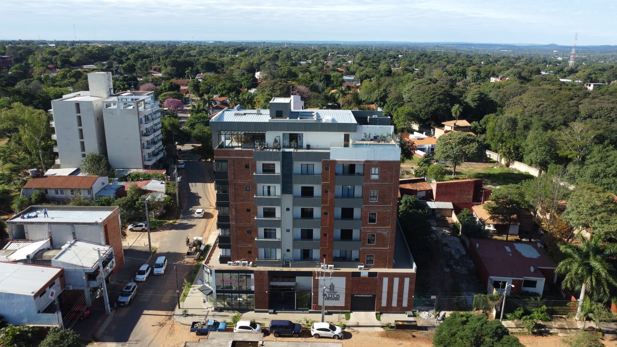 Salón Comercial A Estrenar En San Lorenzo – 2