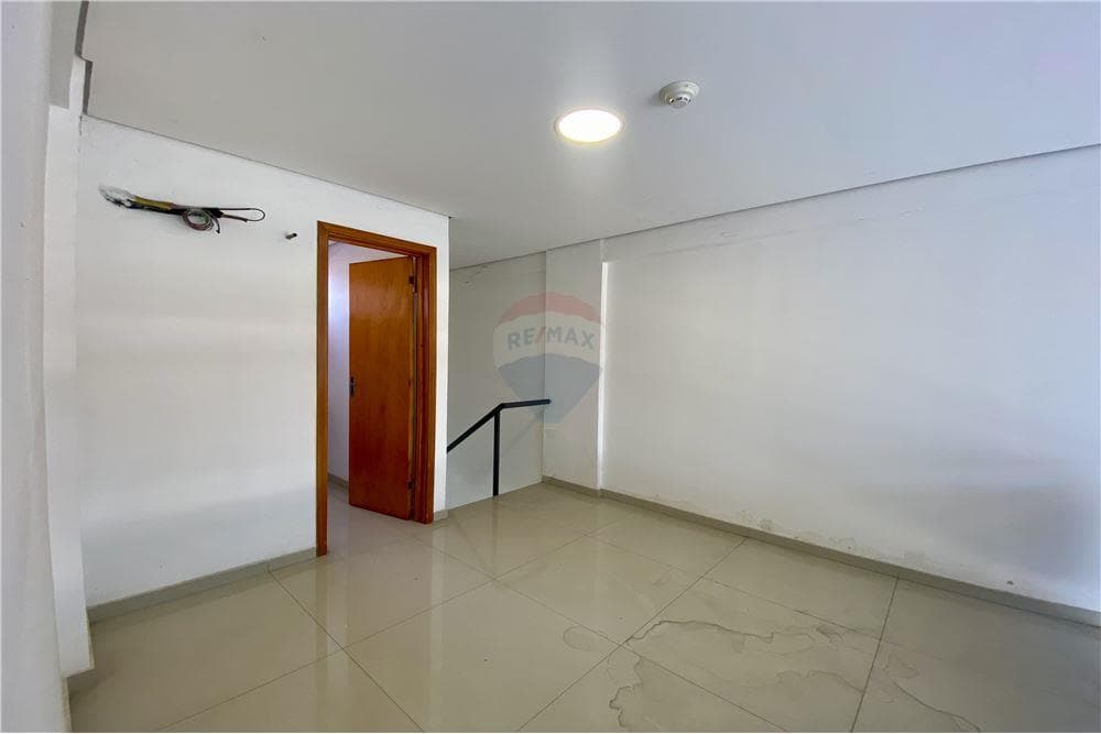 SALON COMERCIAL - ALQUILER - MERCADO SAN LORENZO – 3
