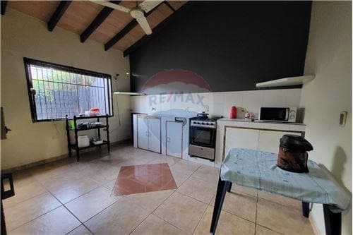 En esquina casa de 3 dorm+3 salones comerciales – 2