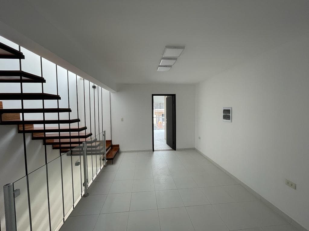 LUJOSO TRIPLEX A ESTRENAR – 2