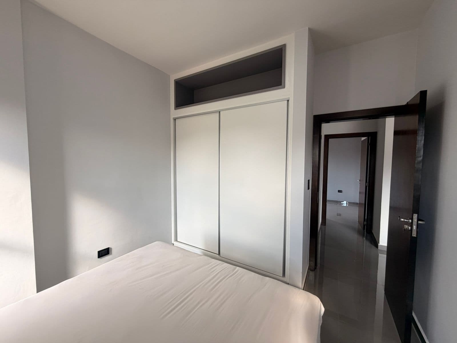 Alquilo Moderno Departamento Semi Amoblado – 3