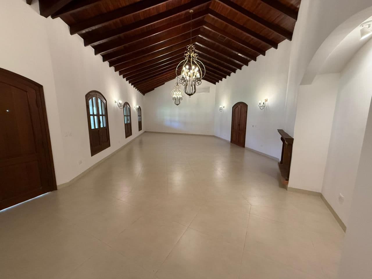 Mansion alquiler en ykua sati – 3